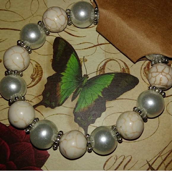 💗SUPER SALE💗3 BEAUTIFUL BRACELET BUNDLE - Picture 5 of 5